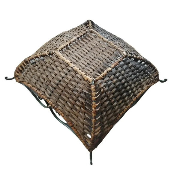 Wicker Iron Square Basket Rustic - Picture 8 of 8